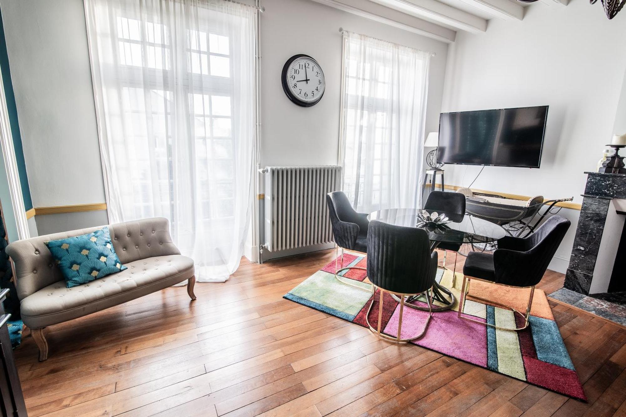 Le Regisseur Apartment *
